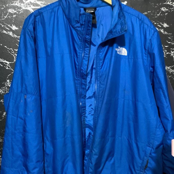 Jaket Tebal TNF berwarna biru