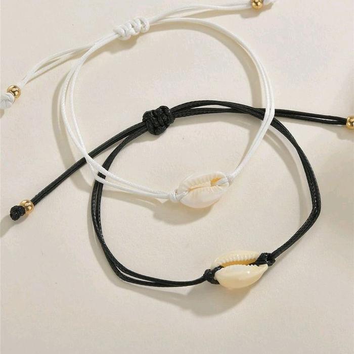 Gelang Couple Kerang Kuwuk Hitam-Putih Model Serut Tali Bracelets Aksesoris Elegan Hiasan