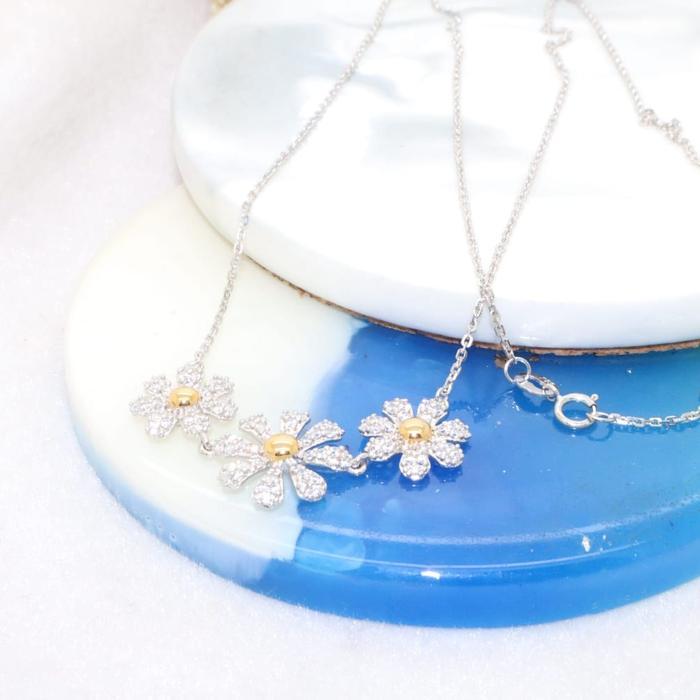 KOYE EMAS WHITEGOLD FLOWER GARDEN COLLECTION DAISY SERIES NC200108 SDW GOLD 755 18K