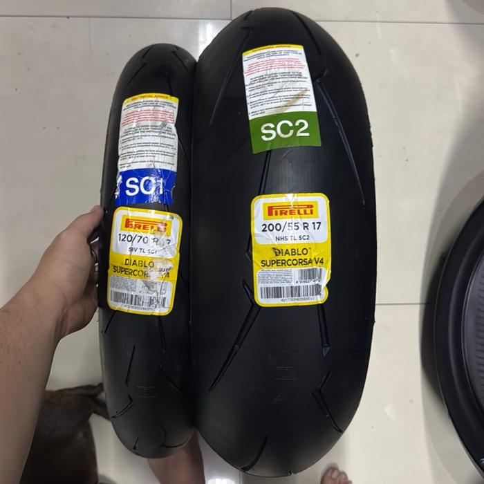 Pirelli Diablo Supercorsa 120/70 - 200/55