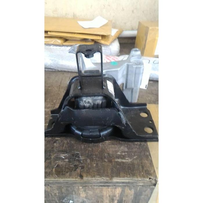 engine insulator mounting RH nissan Xtrail T31 2,0cc 11210-JG00D R1
