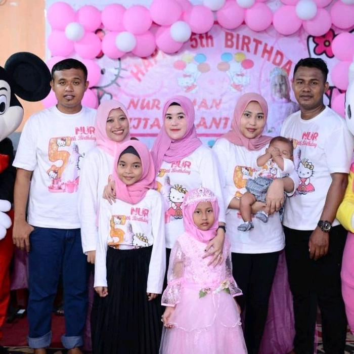 paket kaos anak ultah cewe kaos hello Kitty / hello Kitty/ kaos custom hello Kitty/ kaos couple hell