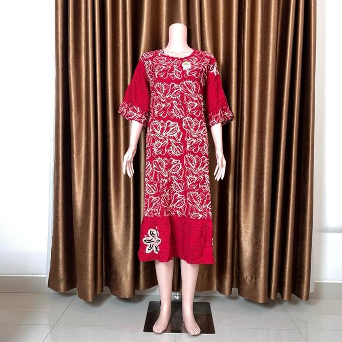 Daster Ratu Jawa Jumbo untuk Wanita Busui dengan Desain Elegan dan Nyaman