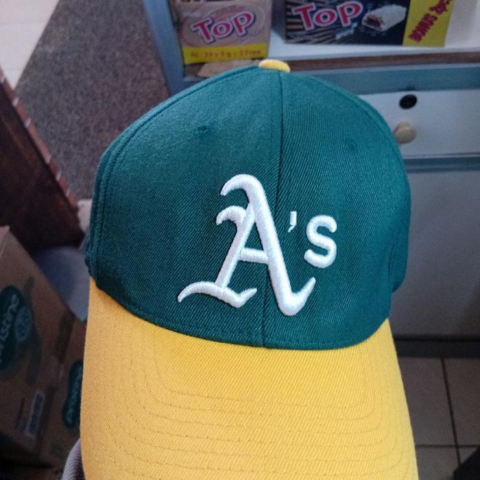 Oakland Athletics ( A's )