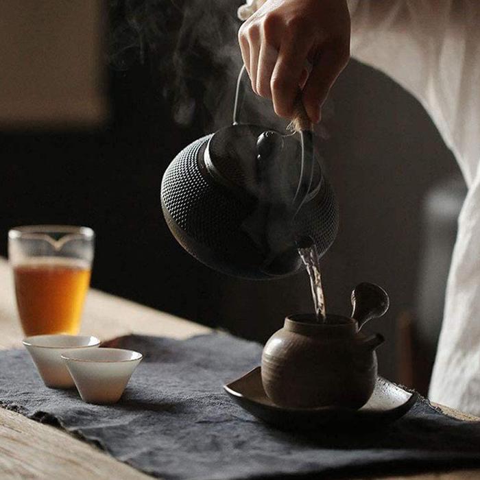 Tea Infuser Pot Tea Kettle Iron Tea Pot with Stainless Steel Infuser