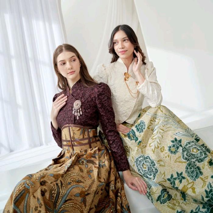 Kebaya Ivory - Kebaya Janggan - Kebaya Brown- Kebaya Batik - Setelan Batik - Blouse Batik - One Set 