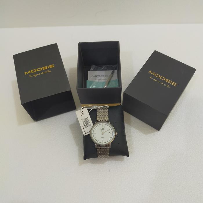 Jam Tangan Moosie Eugene Anda Original Diameter 4cm Baru Fullset (Butuh Ganti Baterai)