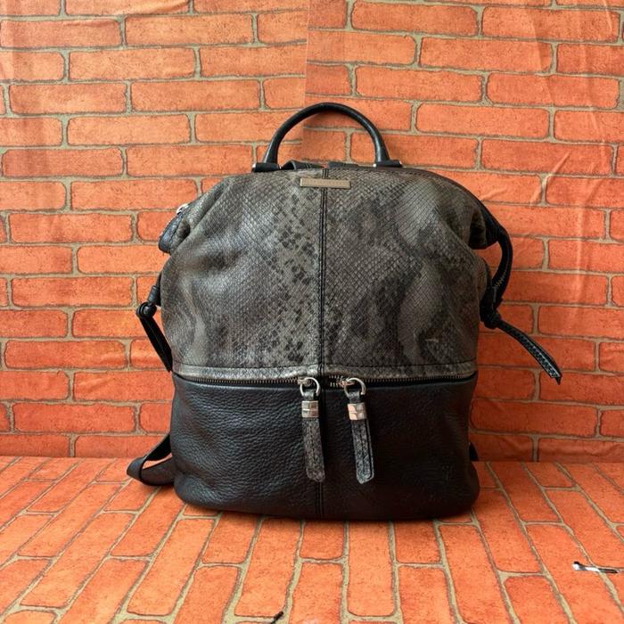 TAS RANSEL KULIT ASLI PATRICE BREAL WANITA SECOND BRANDED HITAM MOTIF SNAKE
