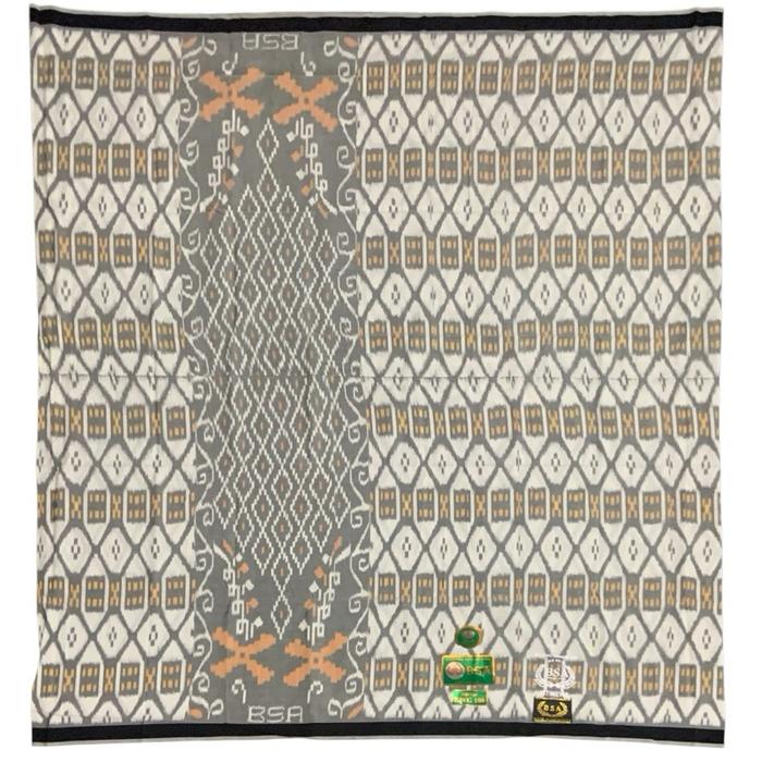 Sarung Tenun BSA Mercerized Motif KWG Kawung Putih