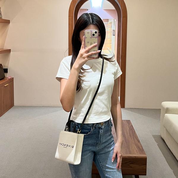 Tas GIVENCHY TEXT BLACK IVORY WHITE CANVAS MINI TOTE BAG WITH LS 100% ORIGINAL- 12X4X15CM