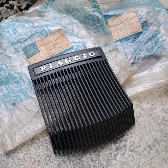 grill hidungan vespa excel original nos piaggio
