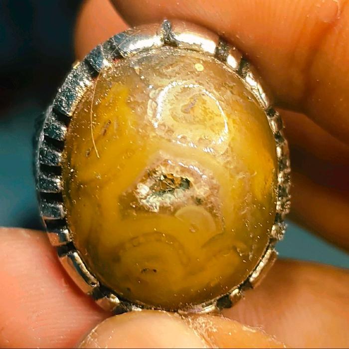 batu sakral sulaiman madu combong