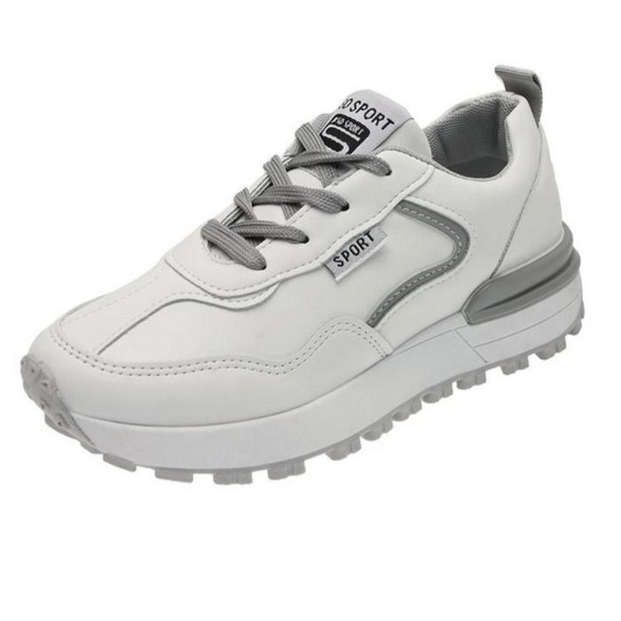 [LUXUS X ILYAS BACHTIAR] Sepatu Kasual Wanita "Luxus Yura 3081" Sneakers Alas Karet
