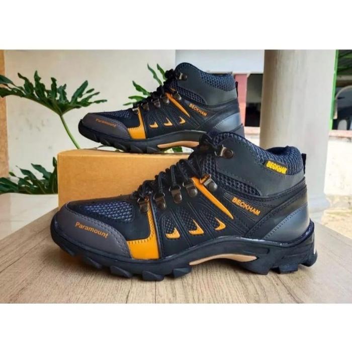 sepatu beckham Paramount// sepatu gunung//sepatu hiking 100 ℅ Ori