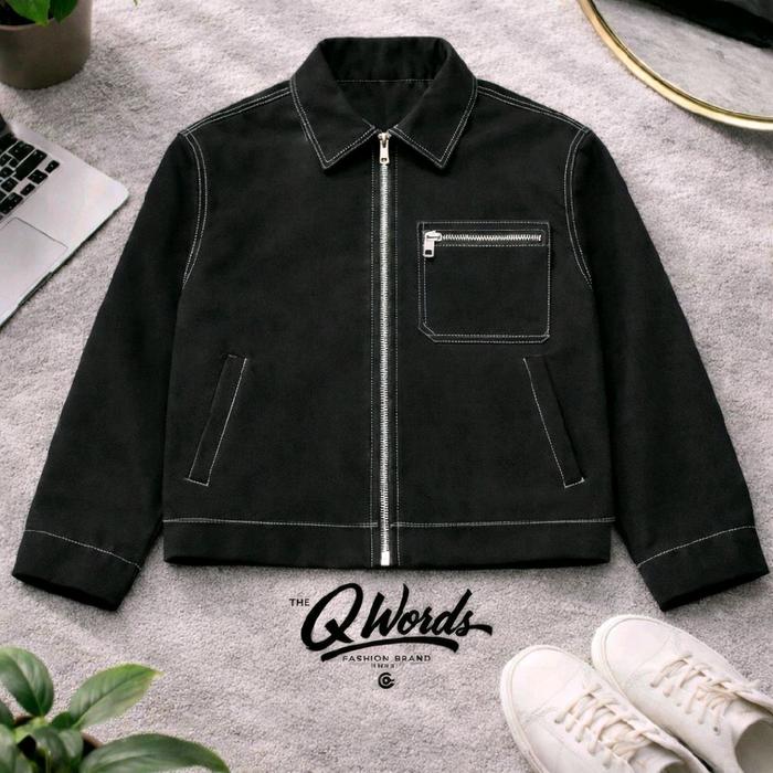 QWords Jaket Boxy Pria Hitam dengan Desain Saku dan Ritsleting Depan - Fashion Brand Terbaru
