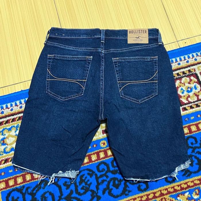Celana Pendek Jeans Hollister Original Blue Navy - size 31
