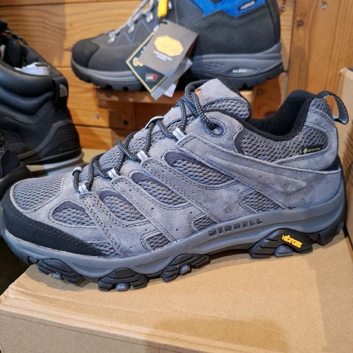 MERRELL Moab 3 Waterproof Sepatu Gunung Hiking