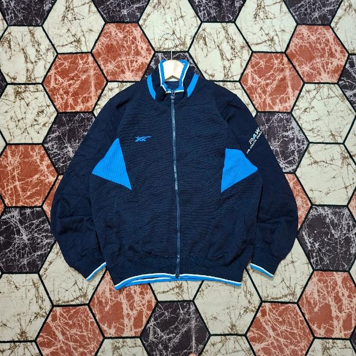 Tracktop Jacket     Asics
