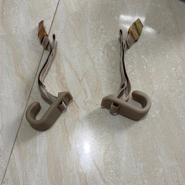 Tali gantungan jok belakang innova dan fortuner