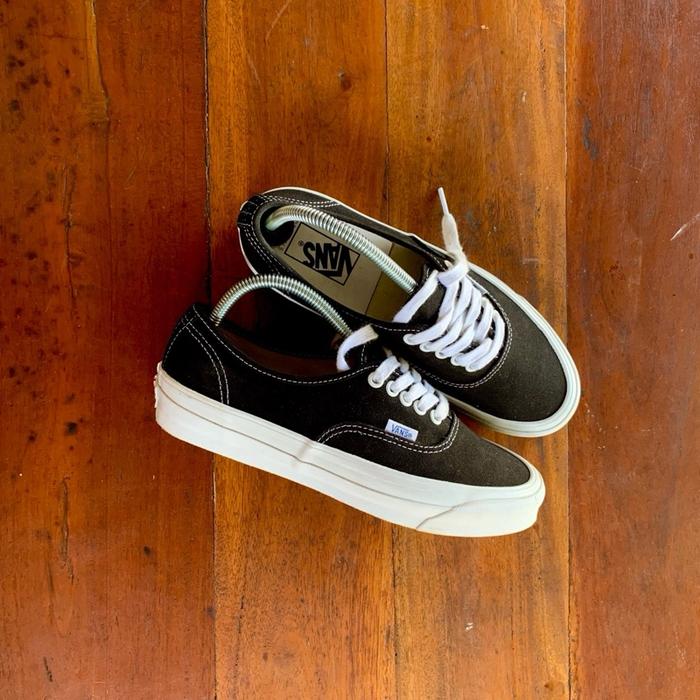 vans authentic vault og second