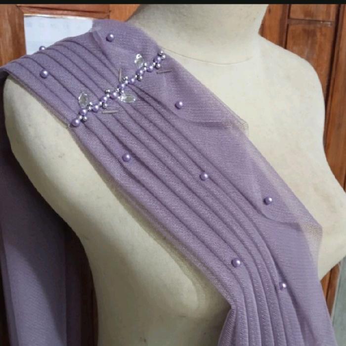 slayer pundak kebaya ruffle Mutiara tabur hiasan kebaya wisuda lamaran kondangan burgundy Elegan Bun