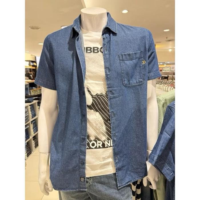 Bombboogie Kemeja Jeans Pria Lengan Pendek dengan Saku Depan dan Desain Casual untuk Gaya Harian