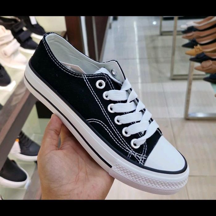 NEVADA  Shoes Sepatu Sneakers  Casual Hitam Super Murah Size 36-40  Black  Putih