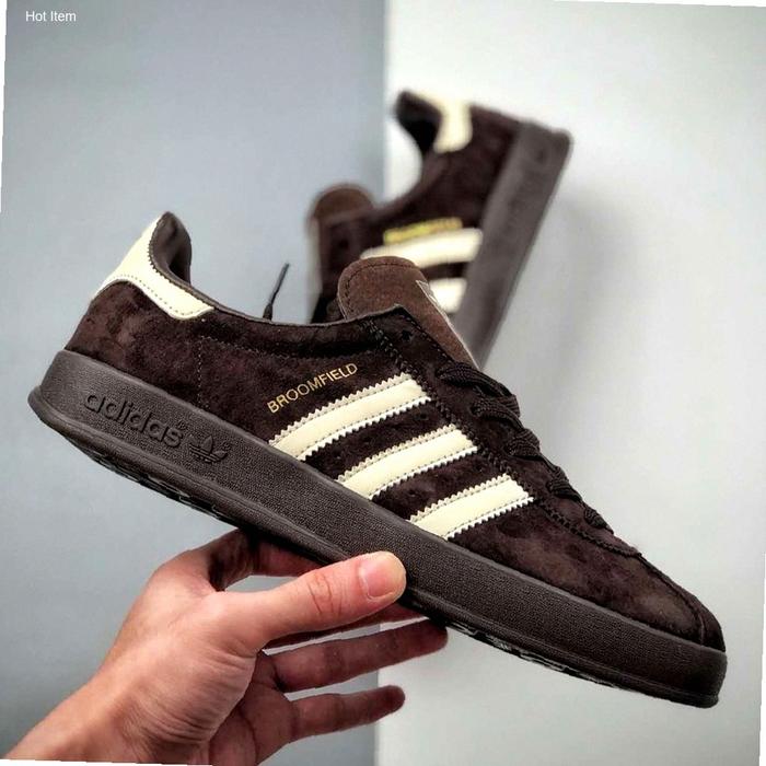 PROMO 79% Adidas Broomfield - Sepatu Grey green grey khaki/Adidas Broomfield Cream Navy // Broomfiel