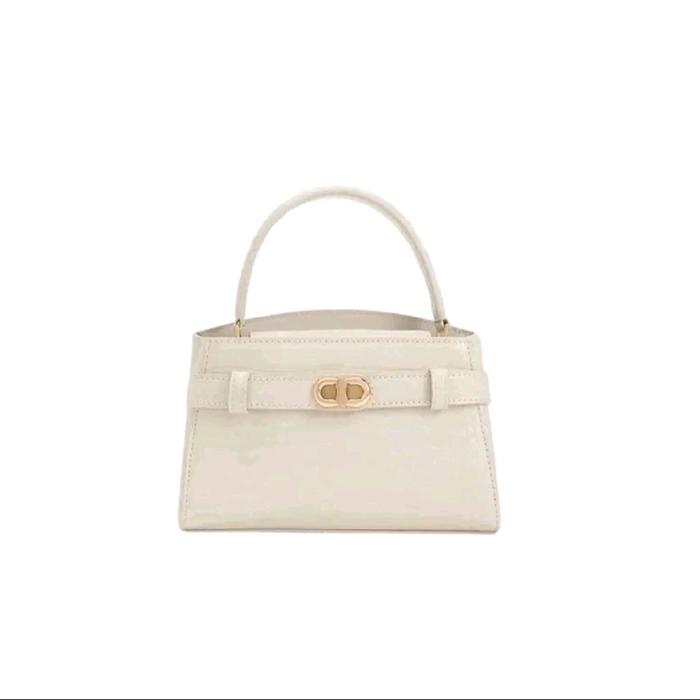 Tas Wanita Original Ukuran Sedang Warna putih  Charles n Keith Kulit