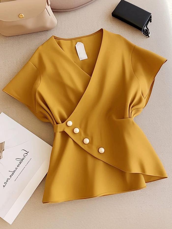 PUSAT BAJU WANITA - GAIHA TOP - BLOUSE BAJU ATASAN WANIITA KEKINIAN OOTD KOREAN STYLE INSPIRASI OOTD
