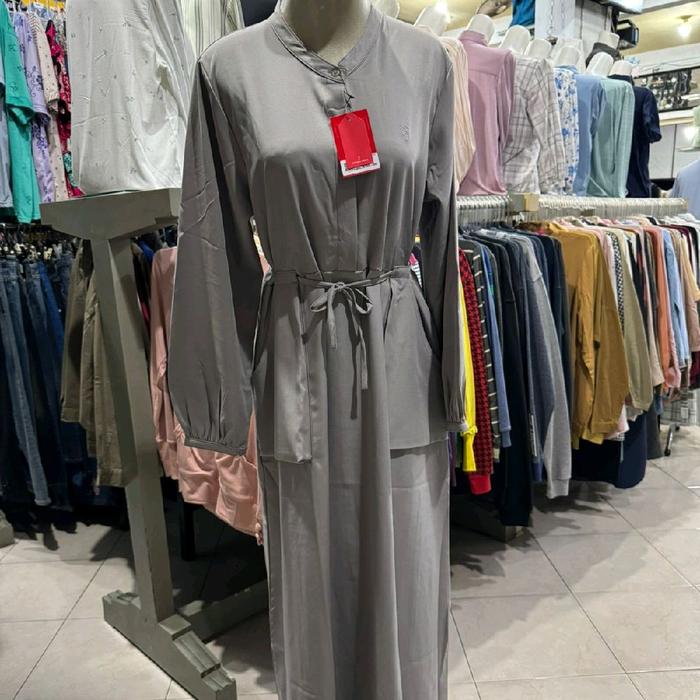 Gamis Cressida Abu Soft Dress Wanita Muslimah Elegan dan Nyaman untuk Sehari-hari