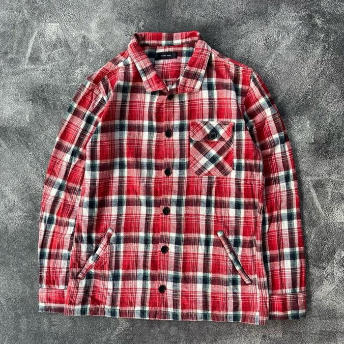 Kemeja Lengan Panjang Global Work Flannel Shirt 3 Pocket Motif Kotak-kotak Merah Putih