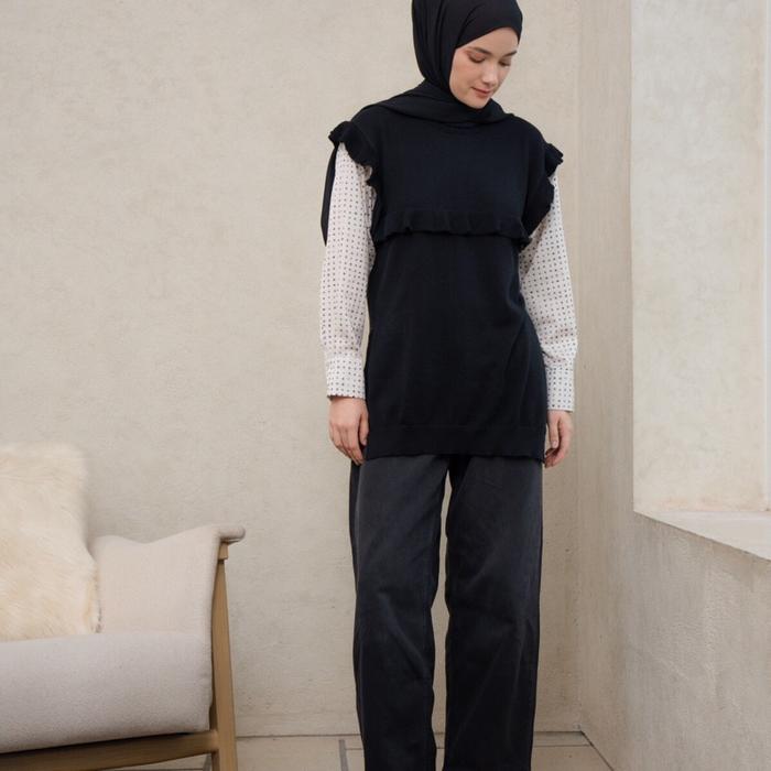SANYA MIX SWEATER BLACK BY ALEZA LABEL