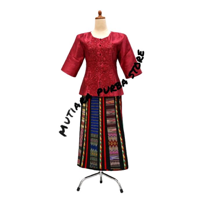 SMR001 SET MADAM ROSE WANITA ATASAN SATIN SILK WARNA MERAH HITAM ATAU MAROON PAYET & ROK LILIT PECAH