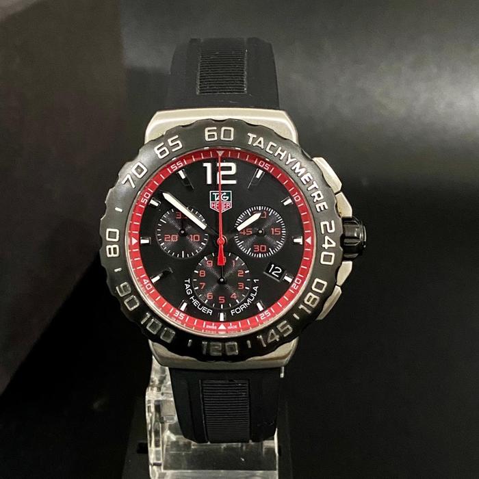 Tag Heuer Formula 1 CAZ1010.BA0842 Chronograph Jam Tangan Quartz