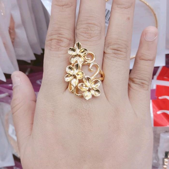 Cincin Dubai Bunga