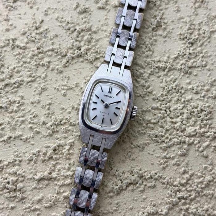 Dresswach Jam tangan Seiko tank Sgp Ladies Second Preloved Watches