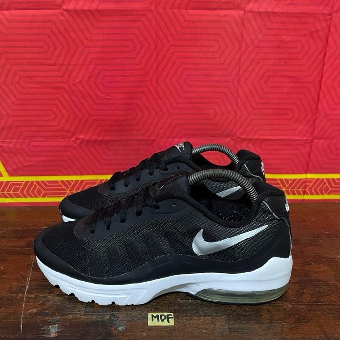 Sepatu second ori nike am invigor black size 41