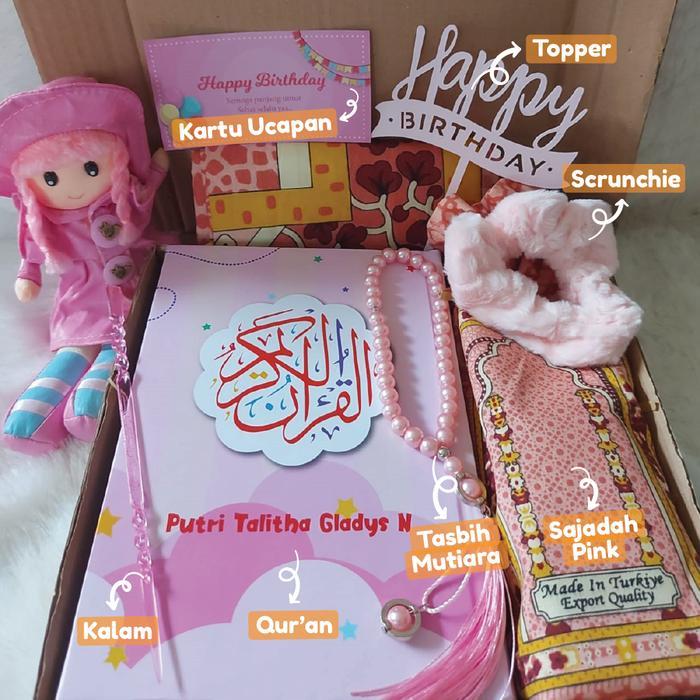 Hampers Al-Quran 7In1 Custom Series Pink Sajadah Hijab Tasbih Kado Wanita Muslimah Souvenir Quran A5