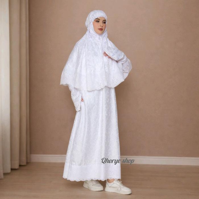 Gamis Putih Untuk Haji Dan Umroh Set Jilbab Sarung Tangan Bahan Silk Renda Krancang  Lembut Nyaman S