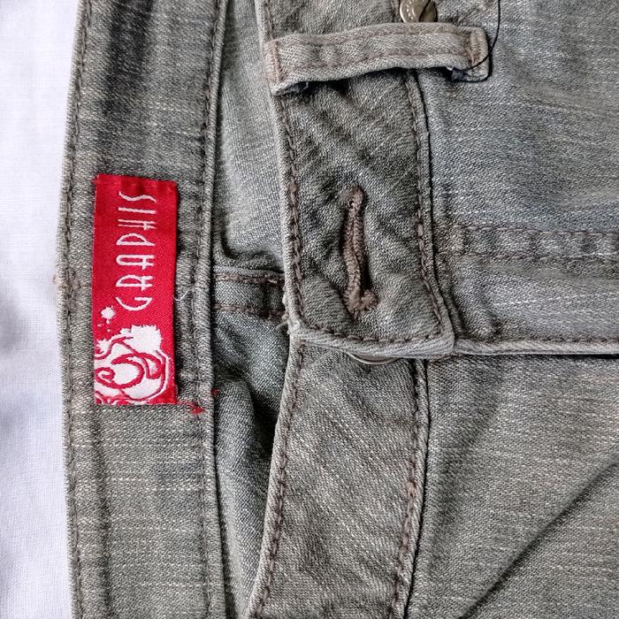 Celana Jeans Graphis size 29