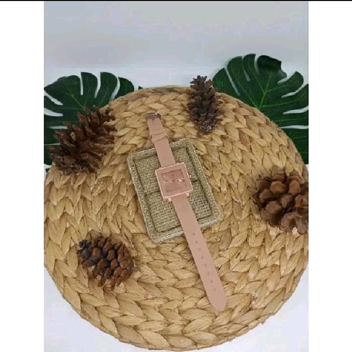 Jam Tangan Wanita Kotak Catur