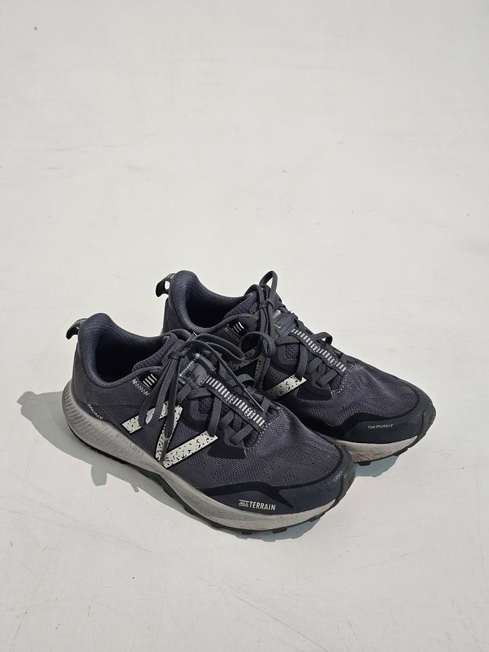 Sepatu Lari NEW BALANCE AllTerrain Men