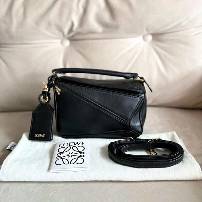 Loewe Mini Puzzle Featherlight 2025 (Preloved)