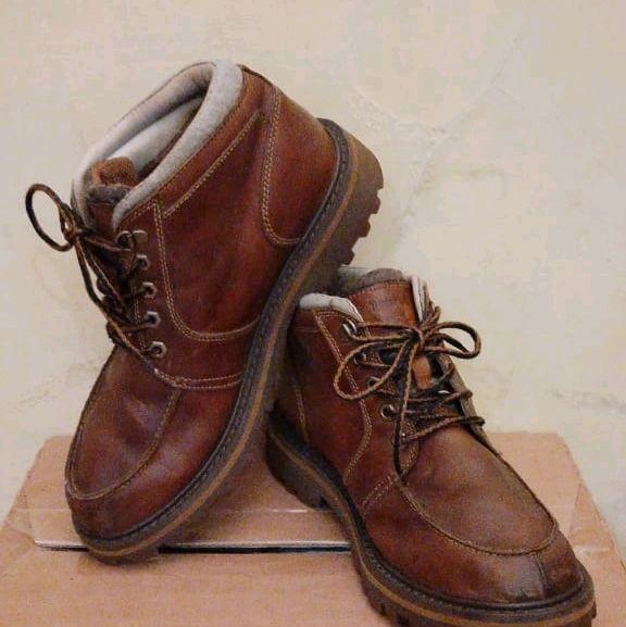 Timberland Sepatu Boots Pria Kulit Asli dengan Tali Pengikat dan Sol Tebal untuk Kenyamanan Optimal