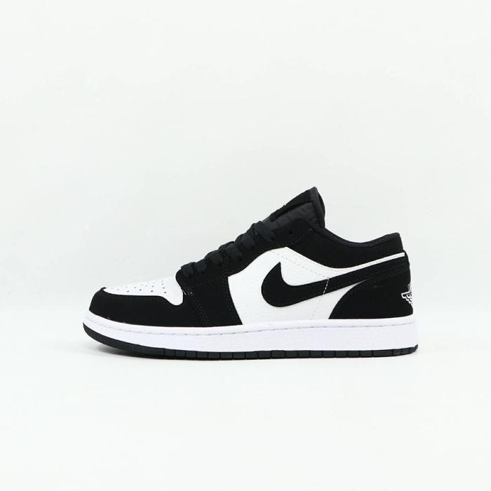 SEPATU NIKE AIR JORDAN 1 LOW BLACK WHITE PANDA BNIB FULL TAG BARCODE BAHAN LEATHER KULIT