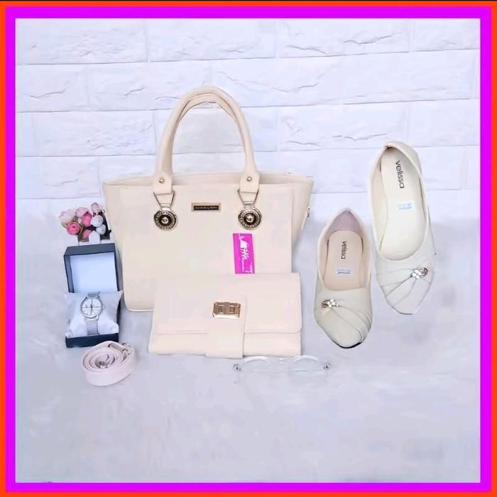 TAS PAKET SESERAHAN PERNIKAHAN JAM TANGAN DOMPET WANITA SANDAL FLATSHOES WANITA KACAMATA SENDAL FLAT