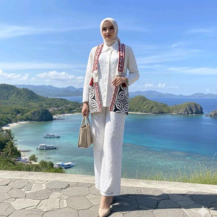 Setelan Toraja - Turatea Outer