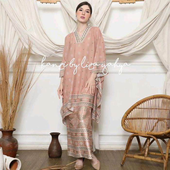 Kebaya Kebaya Modern Kebaya Pesta Kebaya Jumbo kebaya Wisuda Kebaya Satin Kebaya Etnik Kebaya Premiu