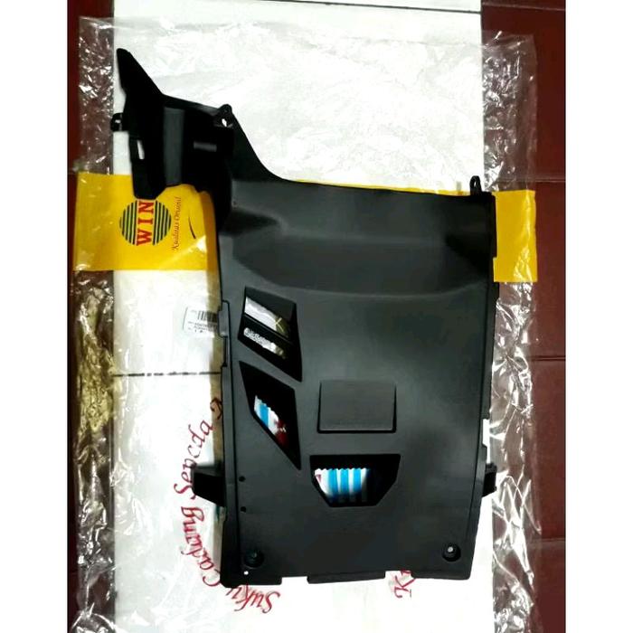 dekolong bagian tengah Vario 125-150 new 2018-2020